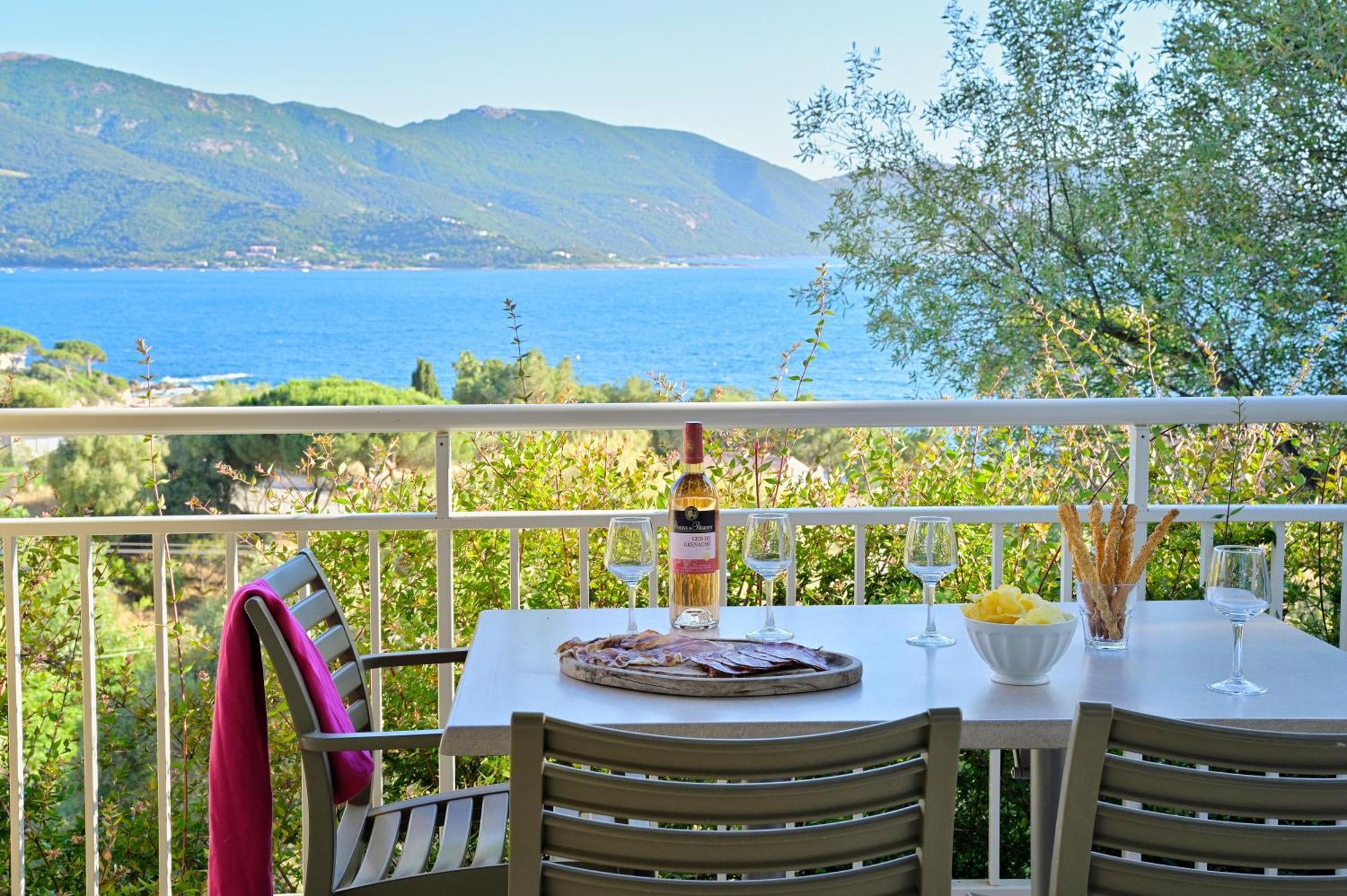 Residence Roc E Mare Tiuccia Rum bild